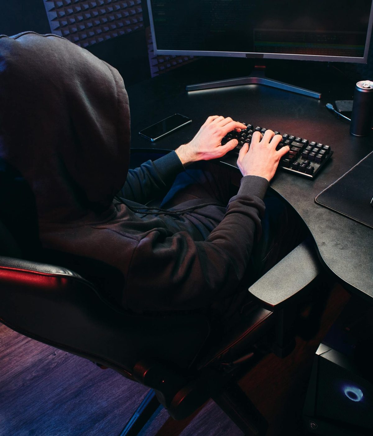 pexels-mikhail-nilov-6964137